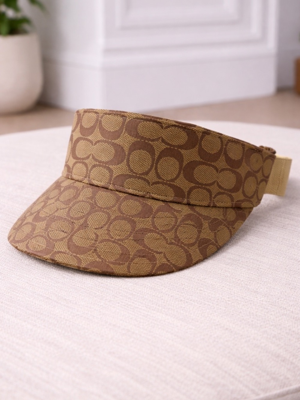 Coach Signature C Visor Hat Khaki Brown Adjustable Sun Visor - Picture 2 of 7